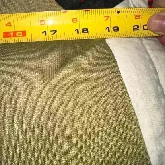 Lularoe medium khaki Lynnae long sleeve with rose print. NWT - Picture 5 of 7